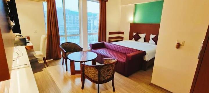 Hotel The Ventus By Grd Suites Near Delhi Airport New Delhi
