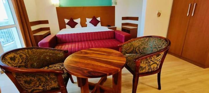 Hotel The Ventus By Grd Suites Near Delhi Airport Hotel